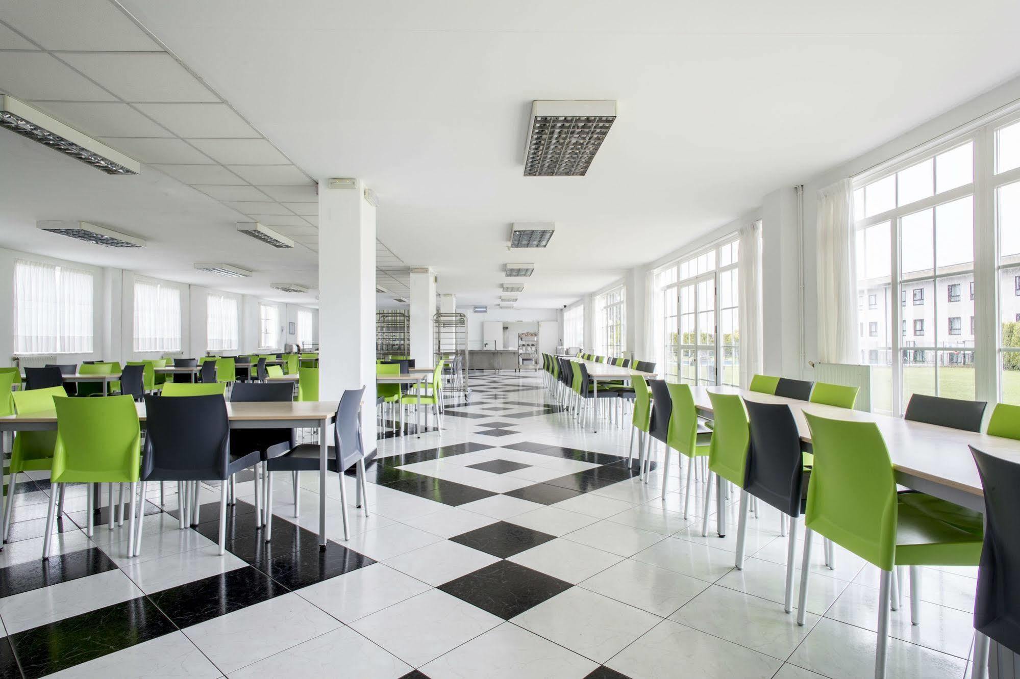 Residencia Universitaria Resa Siglo XXI Куллередо Экстерьер фото