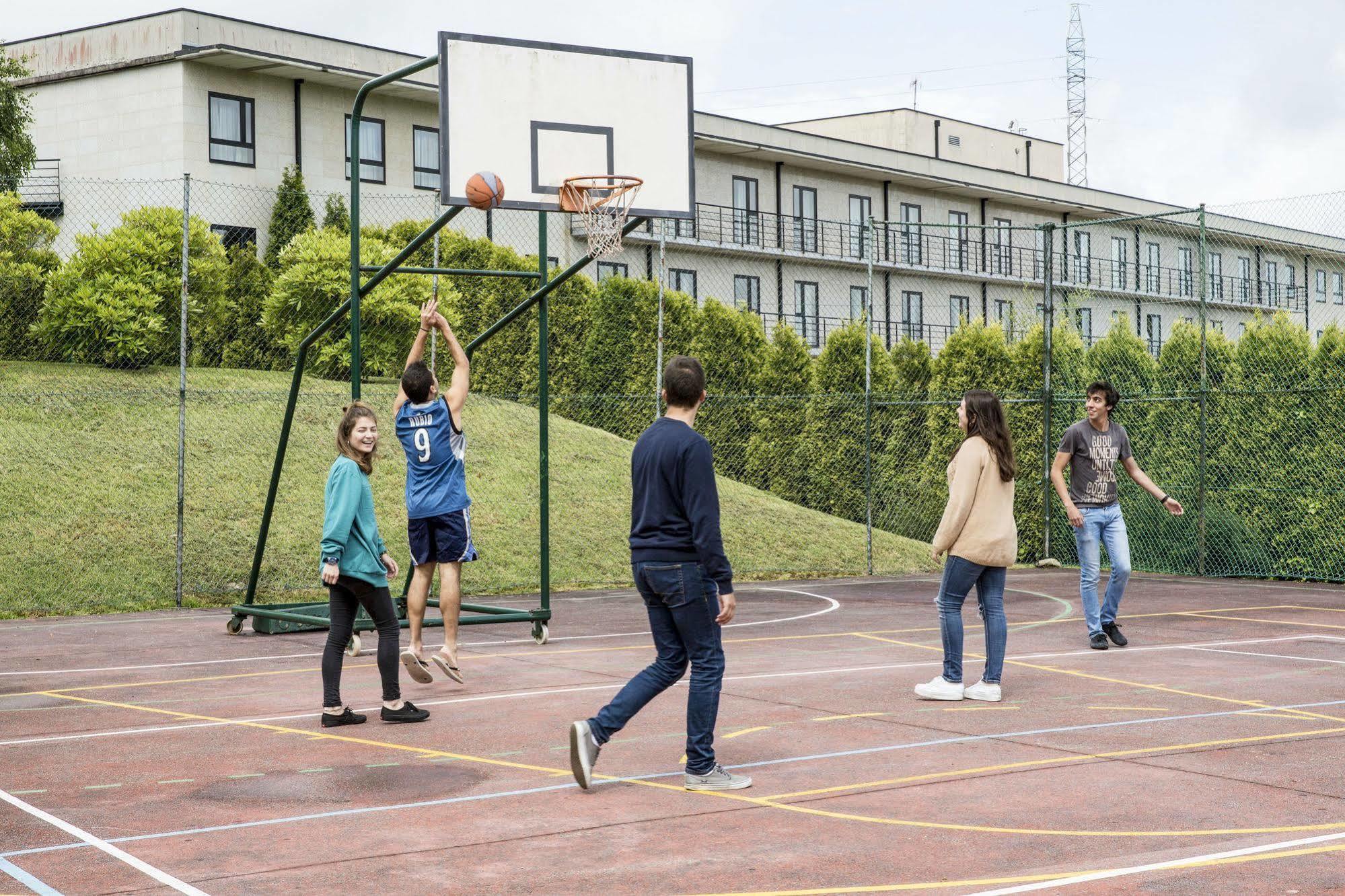 Residencia Universitaria Resa Siglo XXI Куллередо Экстерьер фото